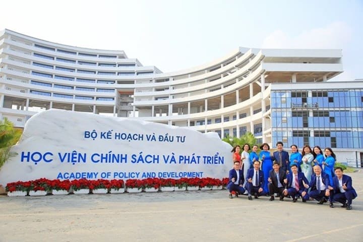 truong-dai-hoc-co-hoc-phi-thap-11