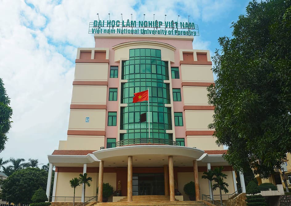 truong-dai-hoc-co-hoc-phi-thap-12