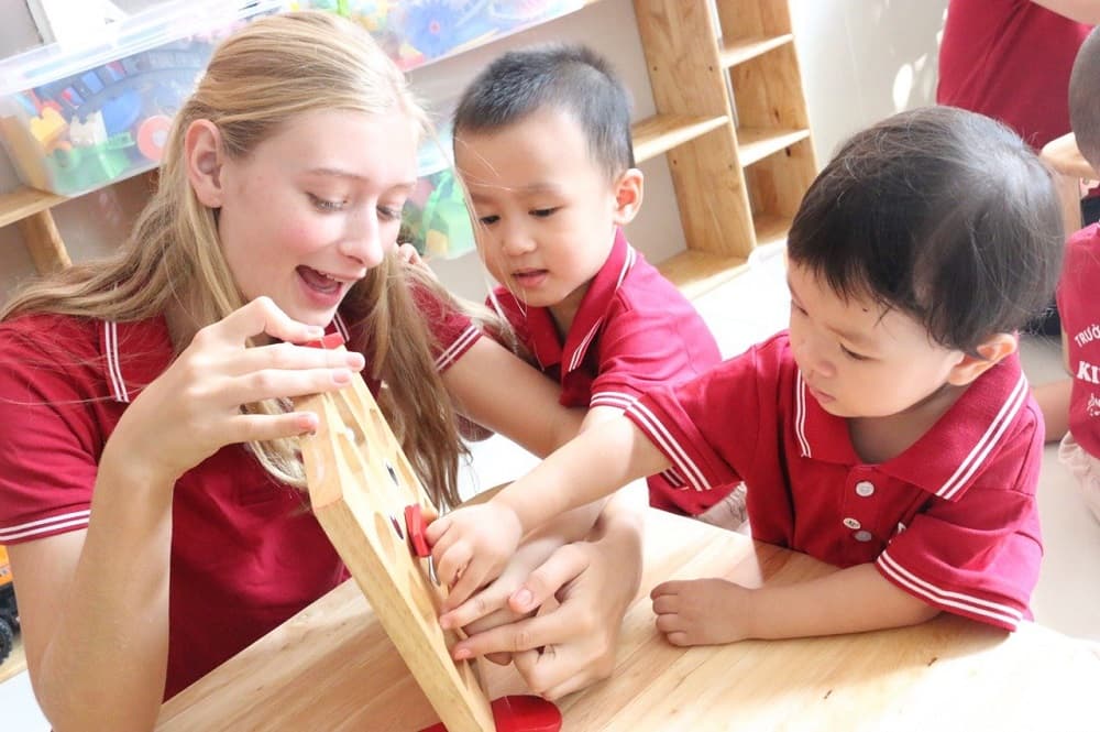 truong-mam-non-song-ngu-quan-12-kids-city