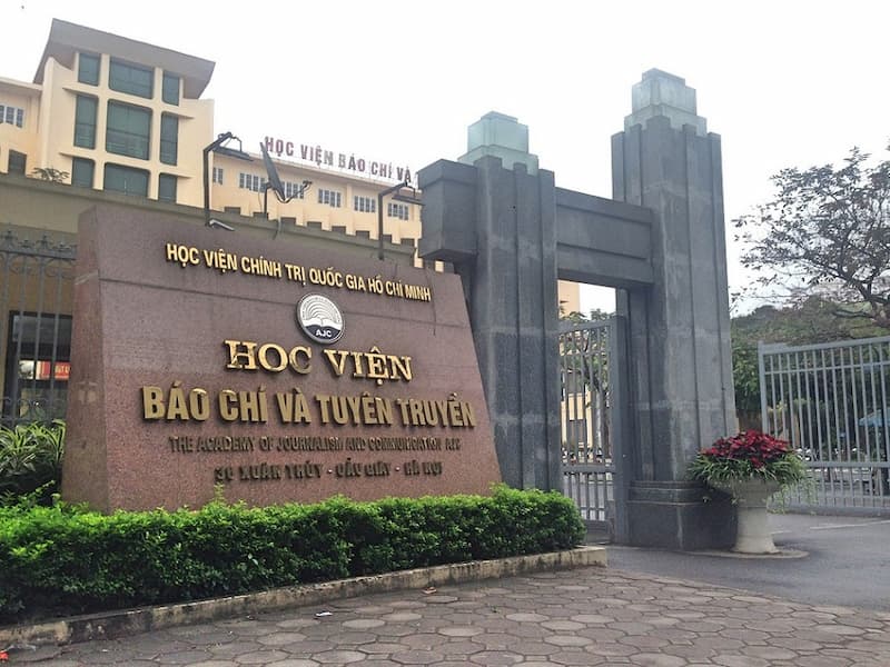 cac-truong-dao-tao-truyen-thong-marketing-2